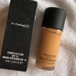 MAC studio fix fluid spf 15 C5